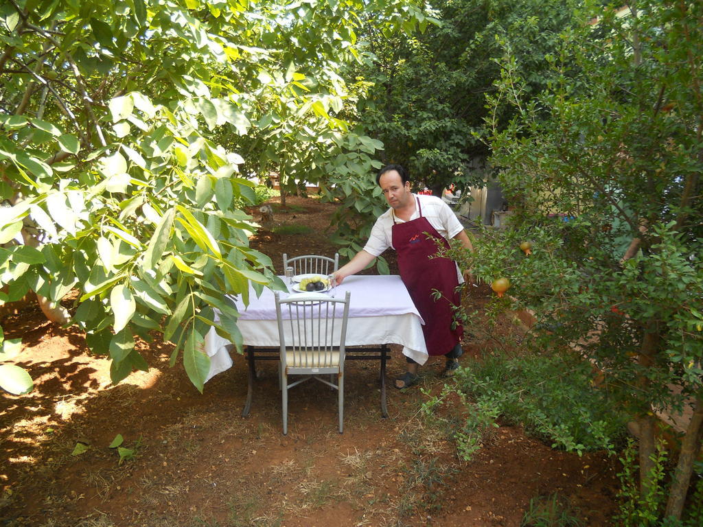Baris Hotel Erdemli Esterno foto