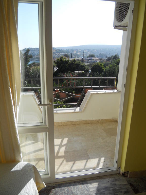 Baris Hotel Erdemli Esterno foto