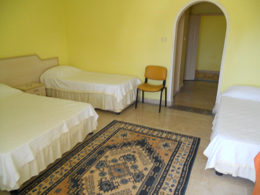 Baris Hotel Erdemli Esterno foto