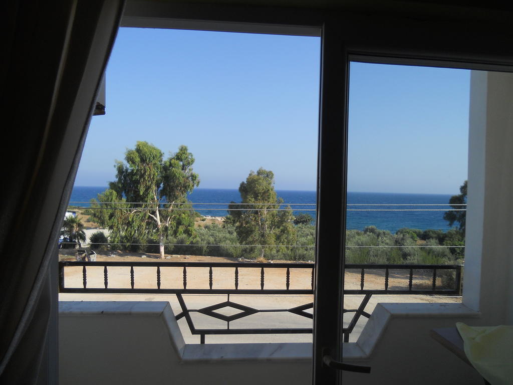 Baris Hotel Erdemli Esterno foto